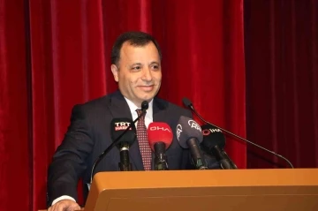 AYM Başkanı Arslan: &quot;Anayasa Mahkemesi ideoloji yönlü yaklaşımdan hak yönlü yaklaşıma yönelmiştir&quot;
