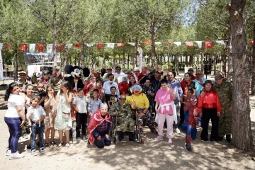 Ayvalık Belediyesi’nin Engelliler Haftası Şöleni başladı
