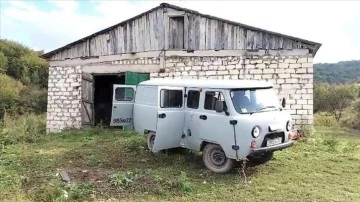 Azerbaycan ordusunun kontrolüne geçen köyde, Ermeni güçlere ait mühimmat deposu bulundu