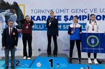 Bağlar Belediyesi’nin milli sporcusu Sena Kızılaslan yeniden Türkiye şampiyonu oldu
