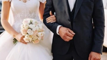 Bakan Göktaş Kahramanmaraş'ta Evlilik Öncesi Eğitim Çiftleriyle Buluştu
