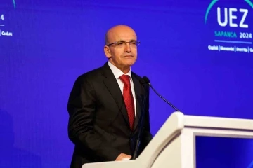Bakan Şimşek: “Küresel ekonomik görünümde Türkiye lehine daha olumlu bir arka plan var”
