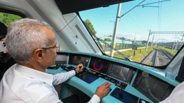 Bakan Uraloğlu ilk yerli ve milli hızlı tren için müjdeyi verdi: Yüzde 90'ı tamamlandı!
