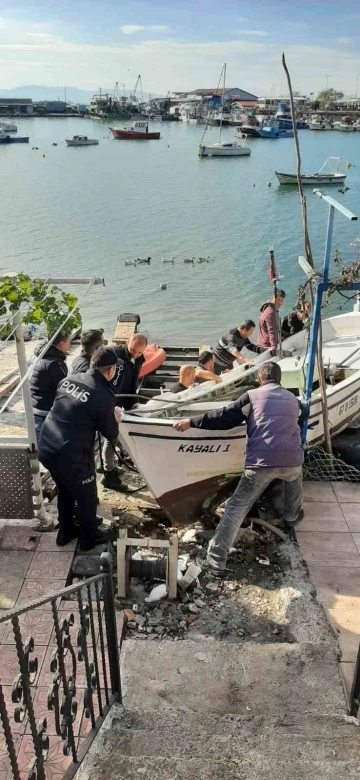 Balıkçı esnafına polisten destek
