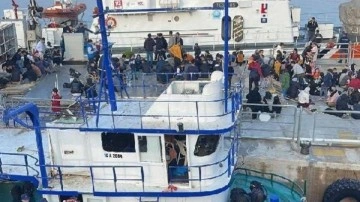 Balıkçı teknesinde 120 kaçak göçmen yakalandı