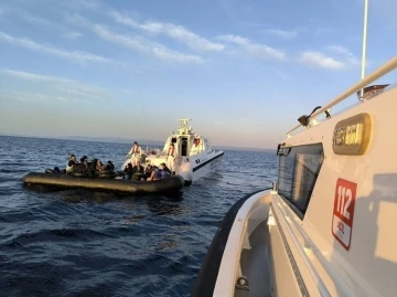 Balıkesir açıklarında 33 düzensiz göçmen yakalandı
