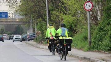Balkanlı Bisikletçilerden Mekke'ye Özel Yolculuk