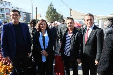 Başkan Çerçioğlu, Cumartesi Pazarı’nda vatandaşlarla buluştu
