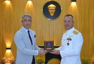 Başkan Oktay, Aksaz Deniz Üs Komutanı Eski’yi ağırladı
