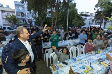 Başkan Seçer, iftar sofrasında vatandaşlarla bir araya geldi
