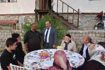 Başkan, Şehit aileleri ile iftarda biraya geldi
