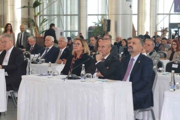 Başkan Soyer: &quot;Ticaret, kültür ve sanatın kalbi İzmir’de atacak&quot;
