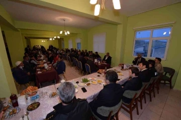 Başkan Yaşar; 1993 yılında Yavi Mahallesi’nde şehit edilen 33 vatandaşın ailesi ile iftar yemeğinde bir araya geldi
