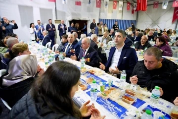 Başkan Yüksel, şehit aileleri ve gaziler ile iftar yemeğinde buluştu
