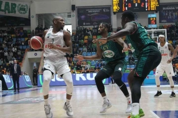 Basketbol Süper Ligi: Konyaspor: 71 - Pınar Karşıyaka: 82
