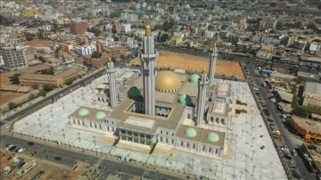Batı Afrika'nın En Büyük Camisinde Ramazan Hazırlıkları