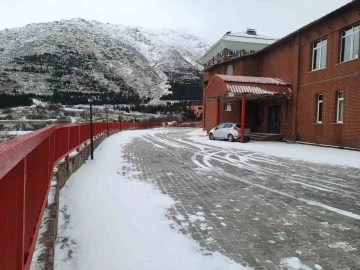 Beklenen kar gelmedi, Bozdağ Kayak Merkezinin açılışı ertelenebilir

