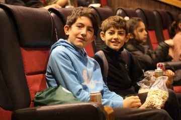 Belediyeden öğrenciler için sinema günleri
