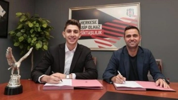 Beşiktaş, Demir Ege Tıknaz'la profesyonel sözleşme imzaladı!