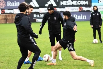 Beşiktaş, Fenerbahçe maçı hazırlıklarını tamamladı
