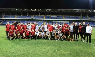 Beşiktaş, Neftçi Bakü PFK maçı hazırlıklarını tamamladtı
