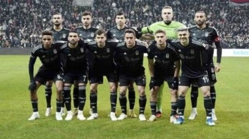 Beşiktaş'ta korkutan sakatlık! Sahada 15 dakika kalabildi