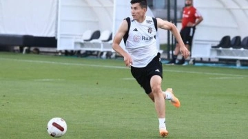 Beşiktaş'ta yeni transfer ilk antrenmanına çıktı