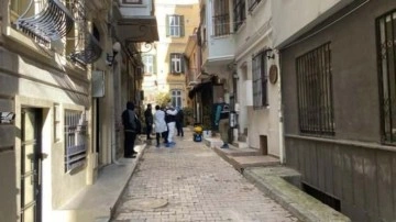Beyoğlu'nda Norveçli turist kiraladığı dairede ölü bulundu