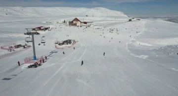 Bingöl’deki Hesarek Kayak Merkezinde sezon kapanıyor
