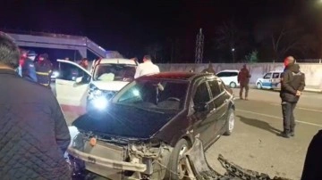Bingöl Merkezinde Trafik Kazası: 4 Kişi Yaralandı