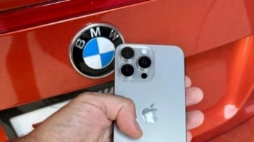 BMW sahipleri şokta: Tek tek iPhone 15'leri bozuluyor!