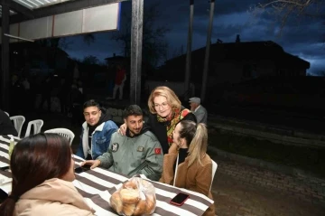 Bozkurt Belediyesi ilk Ramazan sofrasını Yenibağlar’da kurdu
