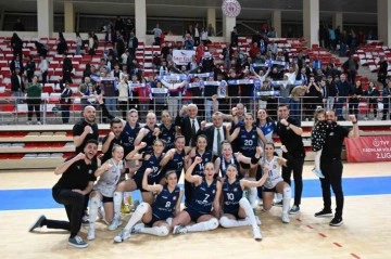 Bozüyük Belediyesi Voleybol Takımı Finale Yükseldi!