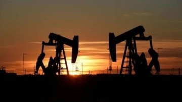 Brent petrol 83,16 dolardan haftaya başladı