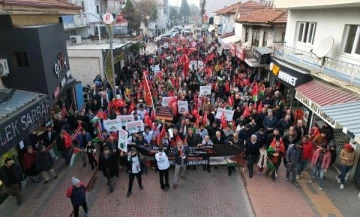 Bucak'ta Filistin'e destek yürüyüşü