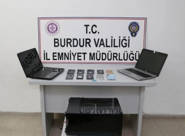 Burdur'da siber suçlarla mücadele operasyonuna 4 tutuklama