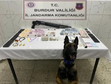 Burdur’da uyuşturucu operasyonuna 2 tutuklama
