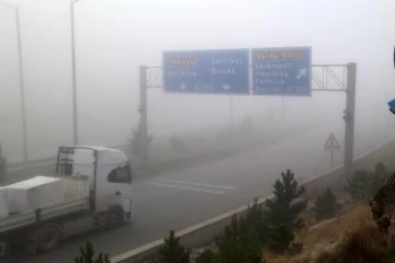 Burdur'da yoğun sis