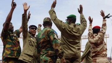 Burkina Faso'dan Nijer'e asker konuşlandırma kararı