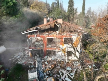 Bursa’da ‘Başkanlık Konutu’ yıkıldı
