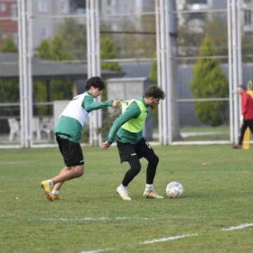 Bursaspor’da Düzcespor maçı hazırlıkları başladı
