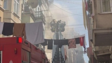 Büyük Yangın Beyoğlu'nda Kontrol Altına Alındı