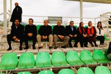 Çameli Belediye Başkanı Cengiz Arslan, Çameli Belediyespor'u Maçta Yalnız Bırakmadı