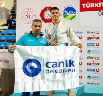 Canikli Milli Judocu Balkan ikincisi
