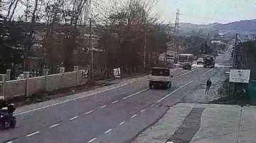 Çatalca’da otomobilin İETT otobüsüne çarptığı an kamerada
