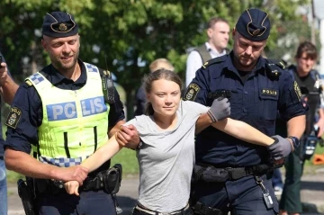 Çevre aktivisti Thunberg’e 2 ayda 2’inci “polise itaatsizlik” suçlaması
