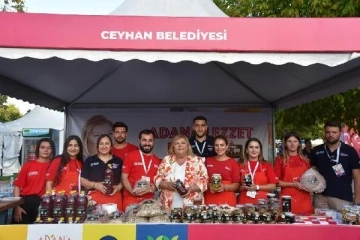 Ceyhan Belediyesi festivale renk kattı