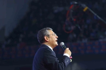 CHP Genel Başkan Adayı Özel: &quot;Cumhuriyet Halk Partisi’nde hançer yok, hançerleyecek de kimse yok&quot;
