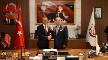 CHP Genel Başkanı Özel, Başkan Yalım’ı ziyaret etti
