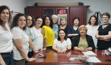 CHP Manisa İl Kadın Kollarından toplu istifa
